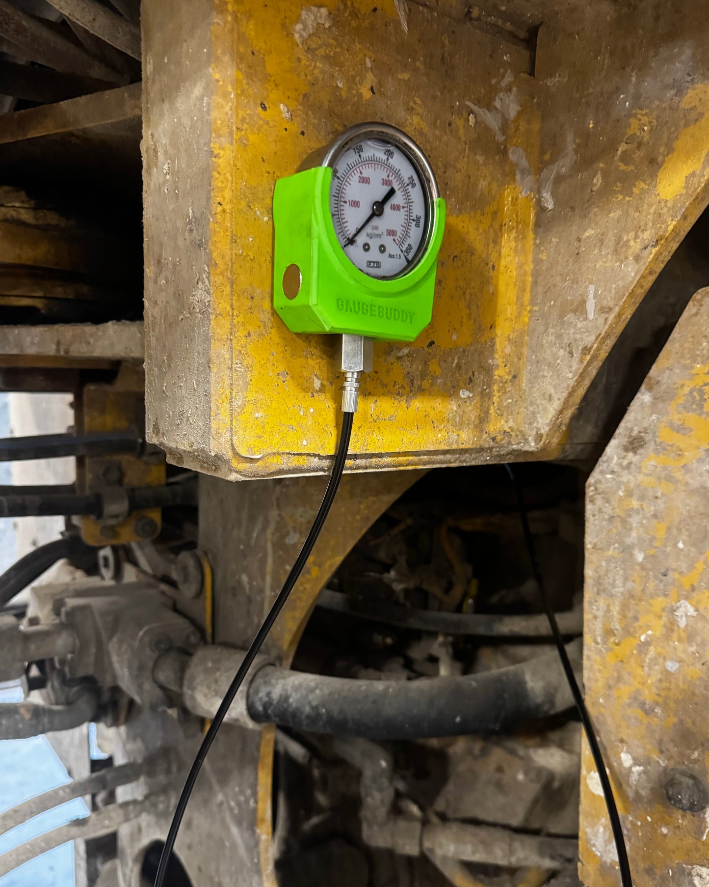 GaugeBuddy - Universal Hydraulic Gauge Mount